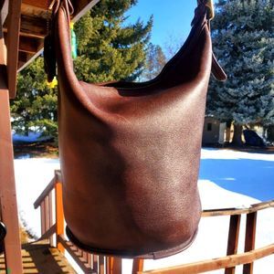 Vintage authentic coach #9085 duffle feed sac.  (#7r2)